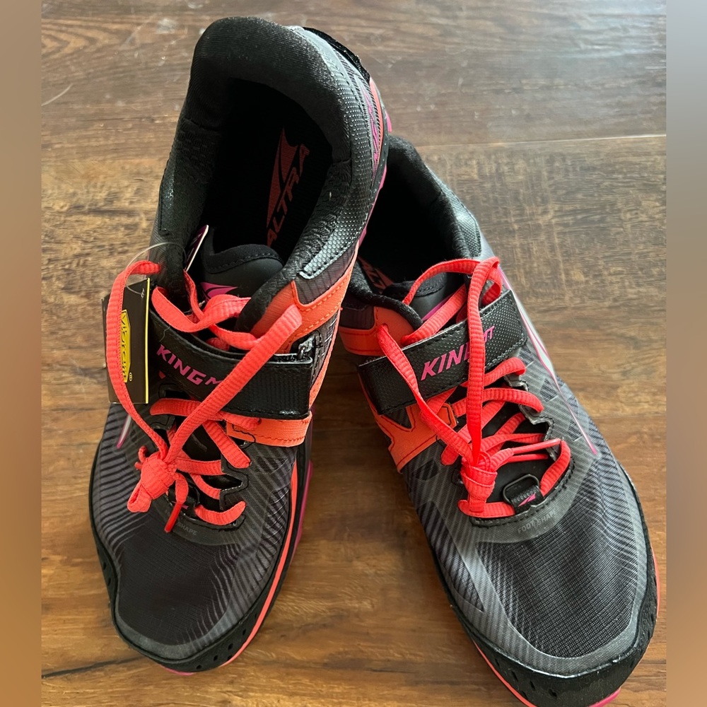 Altra King MT Trail Running Shoe W10.5 (new!)